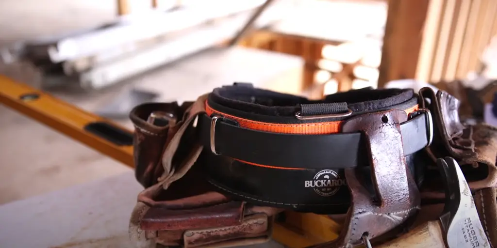 Things to Consider When Buying a Tool Belt to Avoid Pain