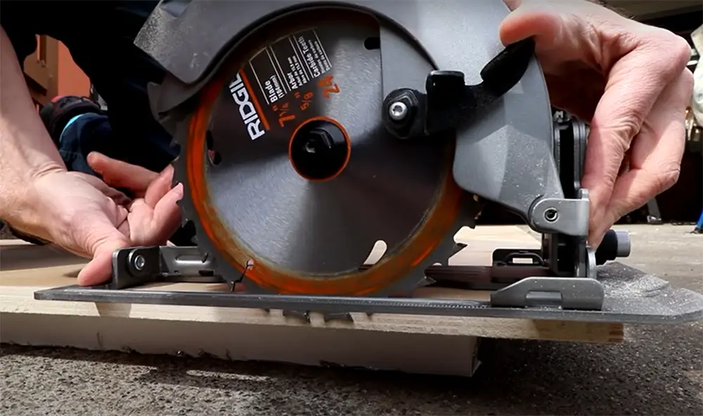 What is a circular saw used for?