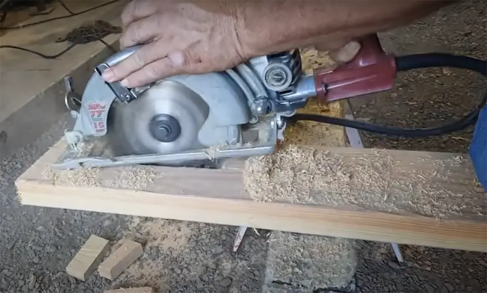 How do you use a Skill saw?