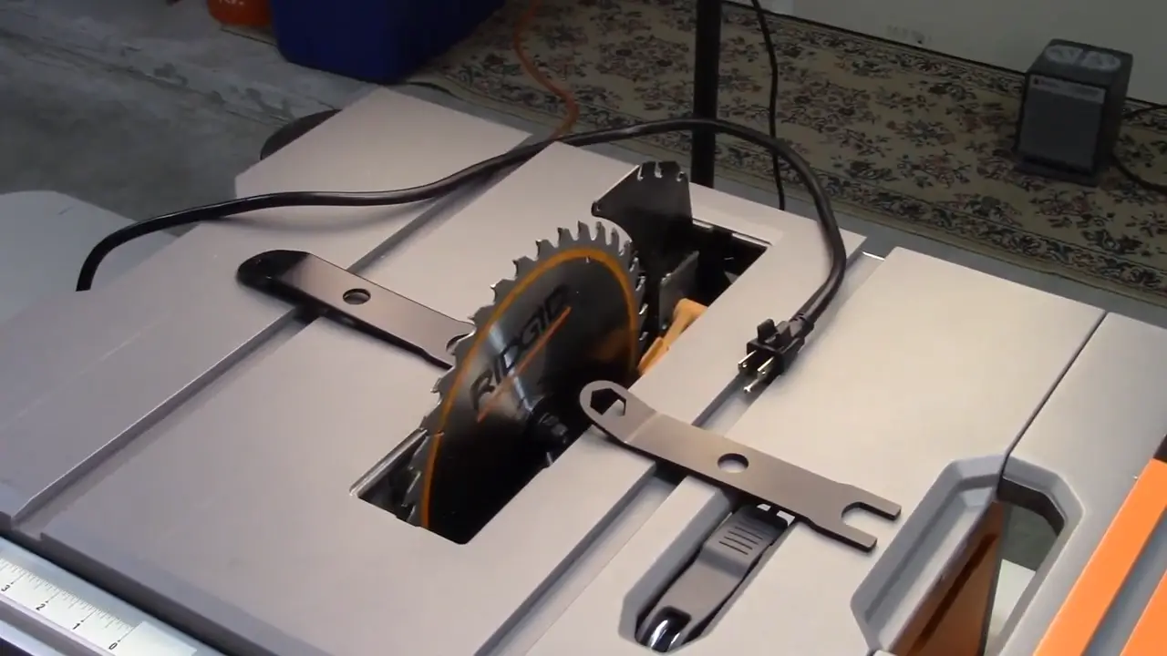 How to Change Blade on Ridgid Table Saw? ToolsProfy