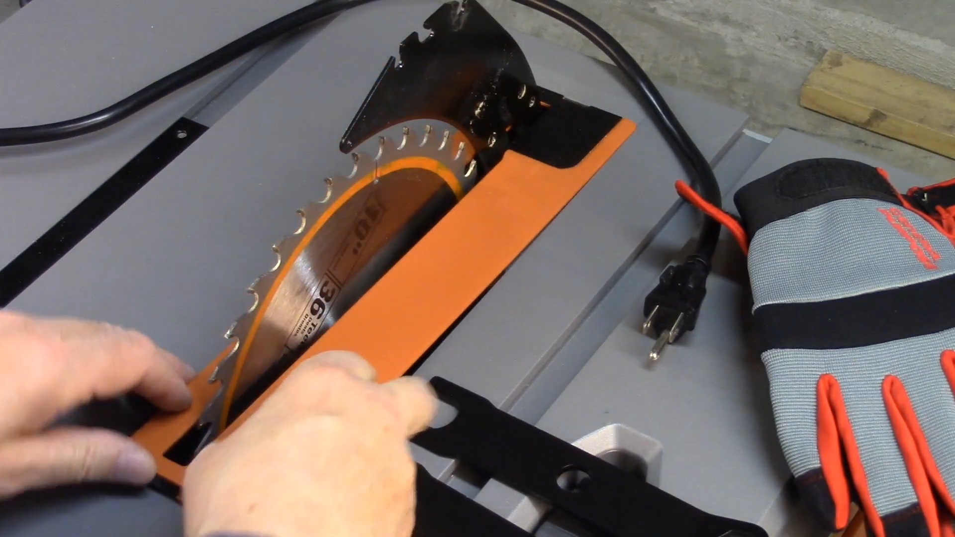 How to Change Blade on Ridgid Table Saw? ToolsProfy