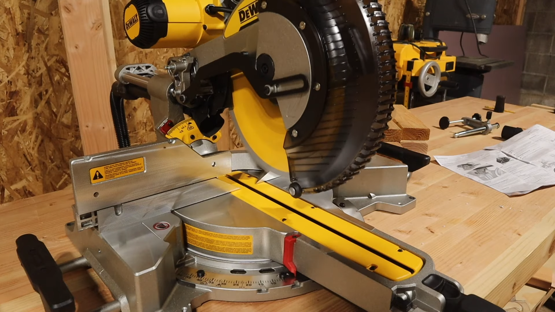 How to Unlock a DeWalt Miter Saw? - ToolsProfy