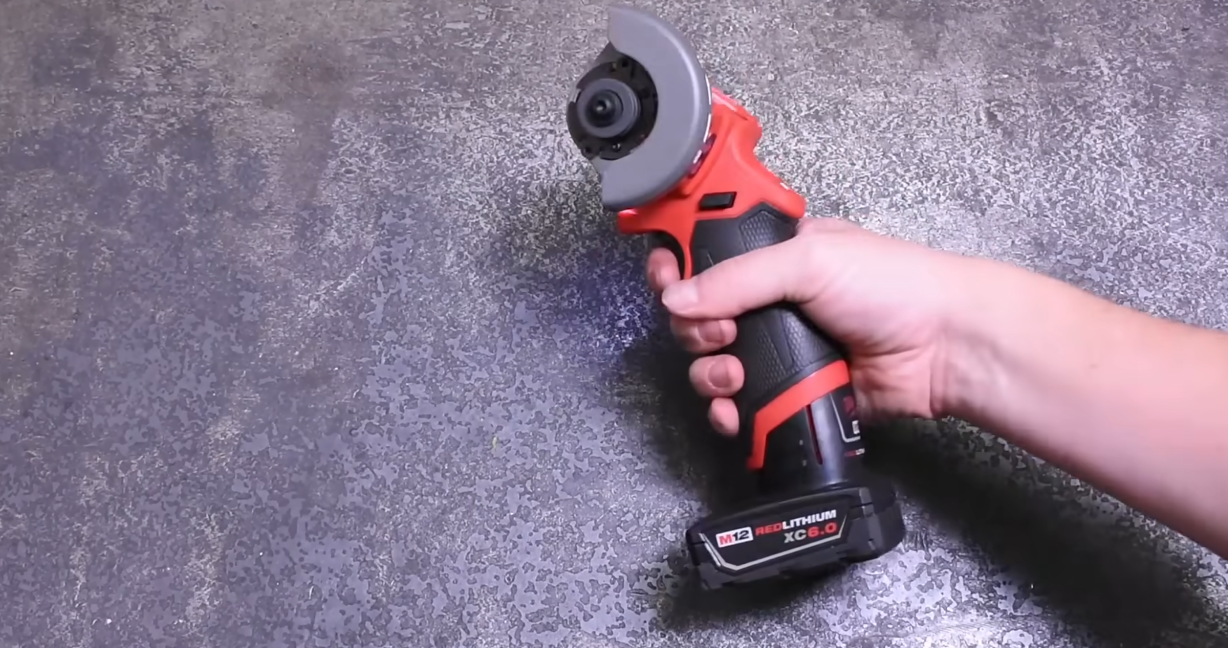 Cut Off Tool vs. Angle Grinder What’s the Difference? ToolsProfy