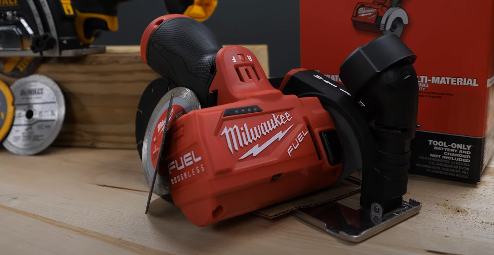 Cut Off Tool vs. Angle Grinder What’s the Difference? ToolsProfy