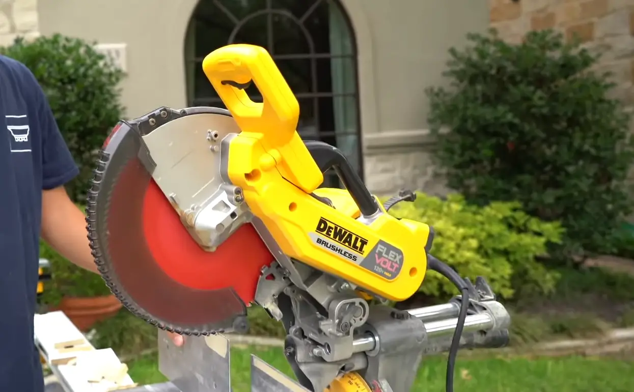 DeWalt Flexvolt Miter Saw Problems ToolsProfy