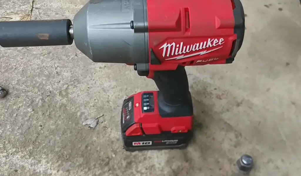 How to Adjust Torque on Cordless Impact Wrench?
