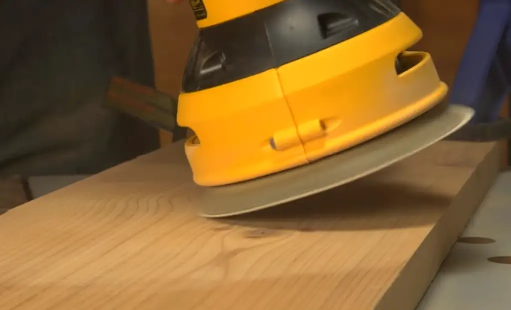 How to Use a Random Orbital Sander