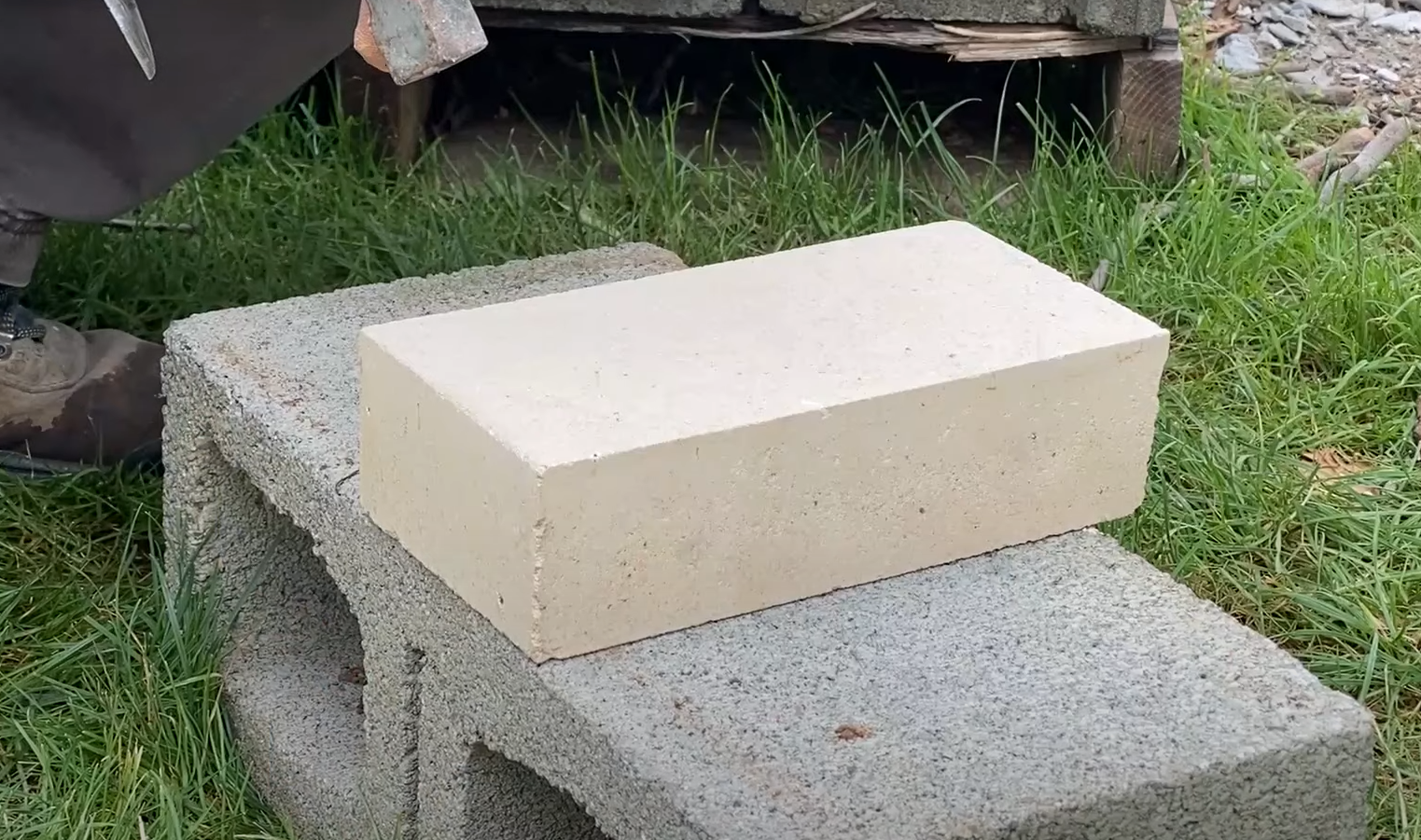 How to Cut Concrete Block Without a Saw? ToolsProfy