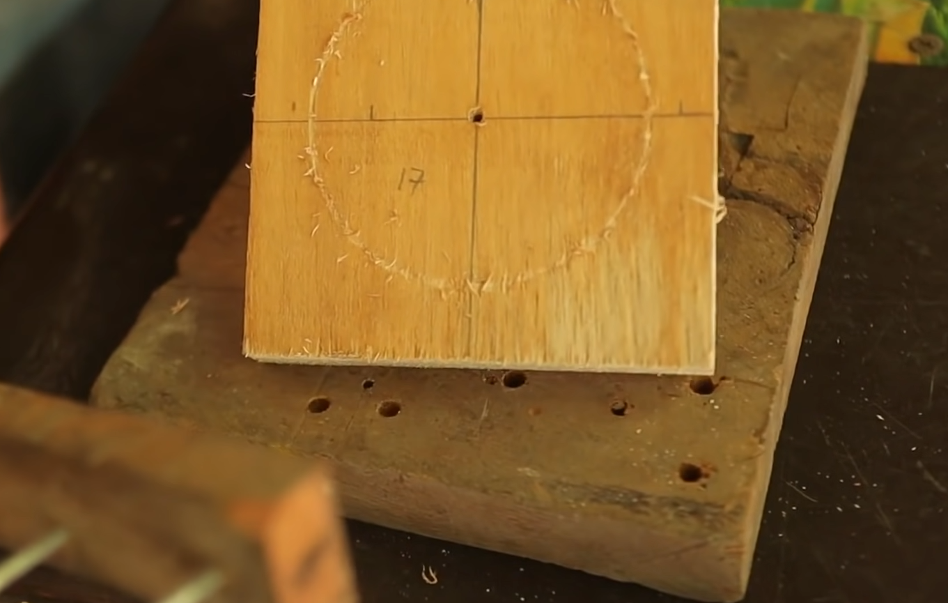 How to Cut Dowel Rods Without a Saw? ToolsProfy