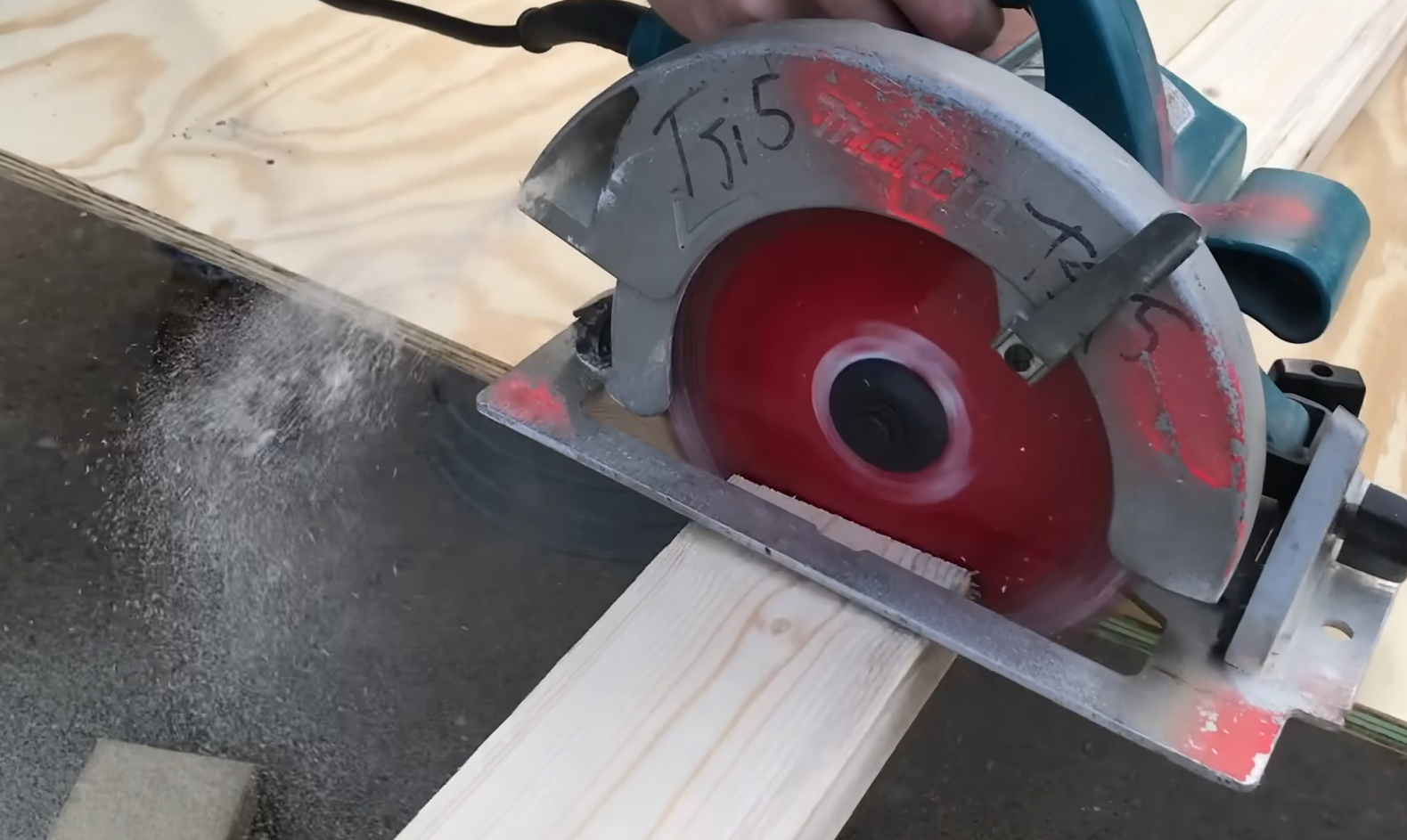 How to Cut Paneling Without a Saw? ToolsProfy