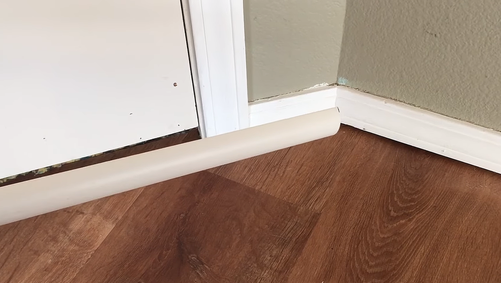 How to Cut Quarter Round Without a Miter Saw? ToolsProfy