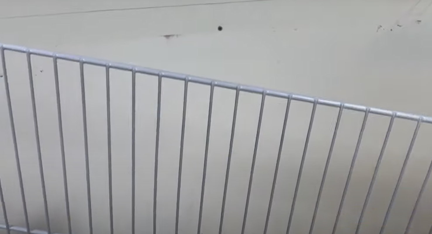 How to Cut Wire Shelving Without a Bolt Cutter? ToolsProfy