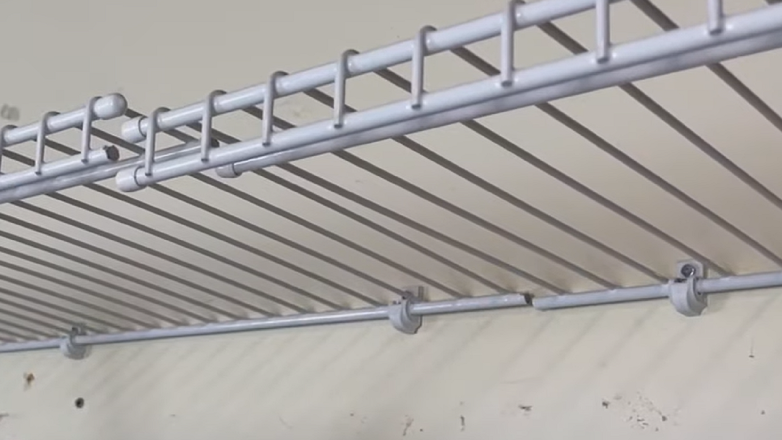 How to Cut Wire Shelving Without a Bolt Cutter? ToolsProfy