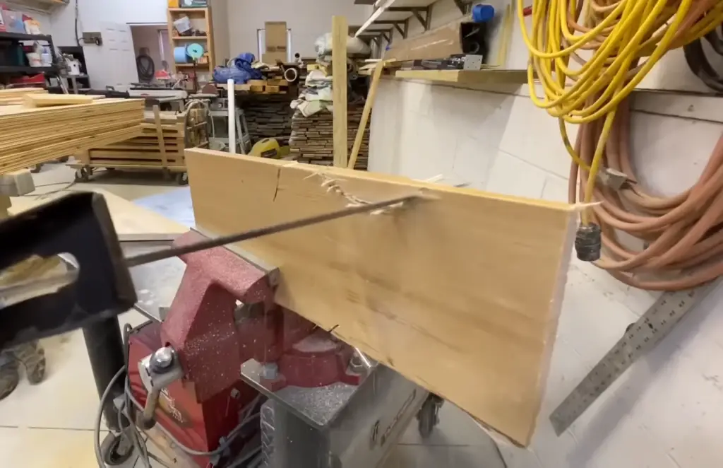 Tips On Making a Straight Cut with a Reciprocating Saw