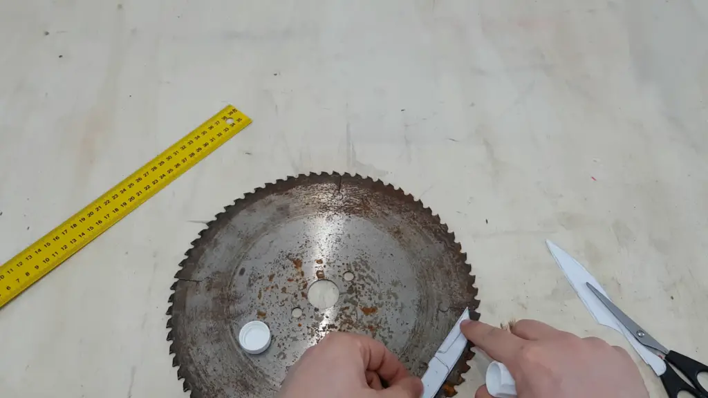 How to Make a Carving Knife From a Sawzall Blade?