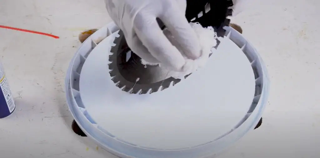 What is the best thing to clean saw blades with?