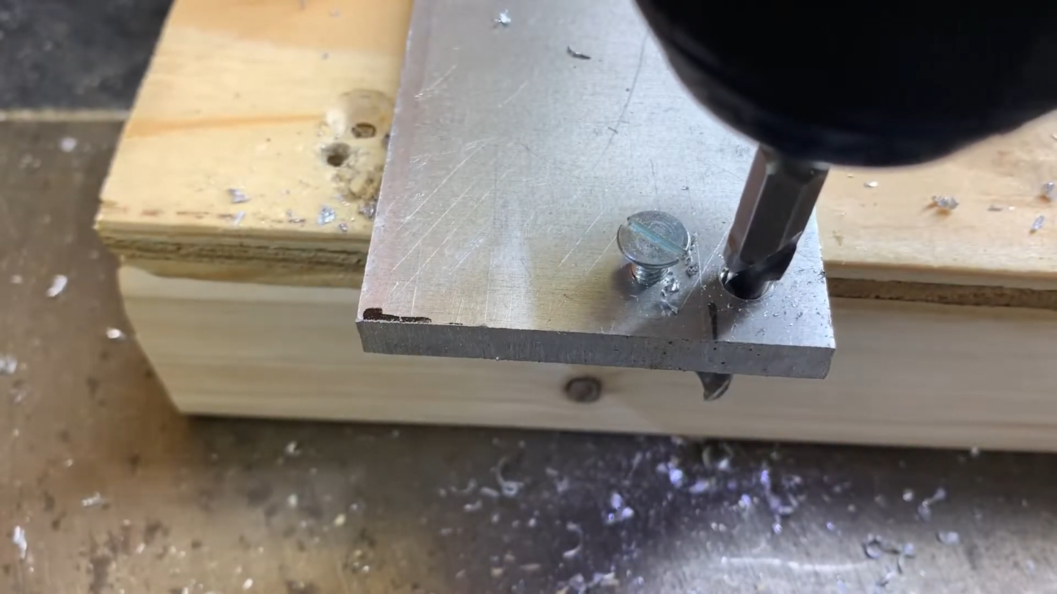 What Size Drill Bit for 1/4″ 20 Tap? ToolsProfy