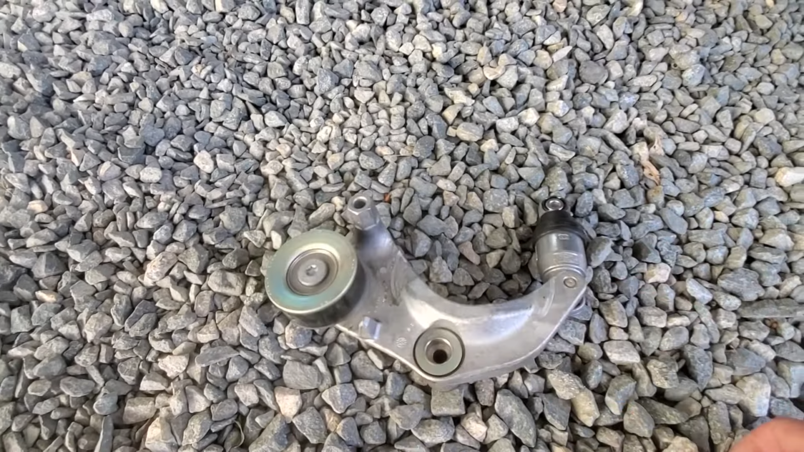 How to Remove a Broken Bolt From an Engine Block? ToolsProfy