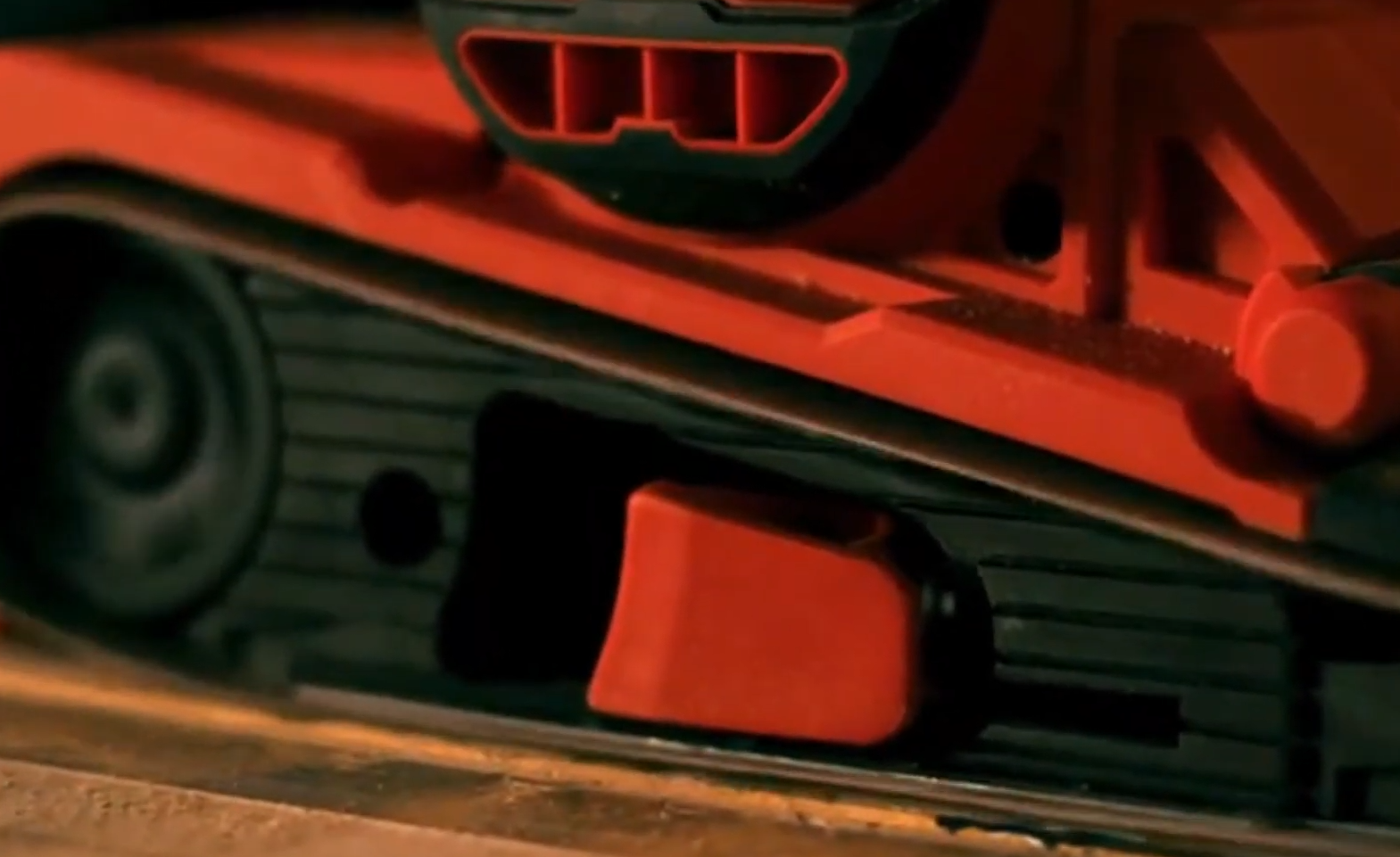 Makita 9903 vs. 9403 vs. 9404 Belt Sander Which Is Better? ToolsProfy