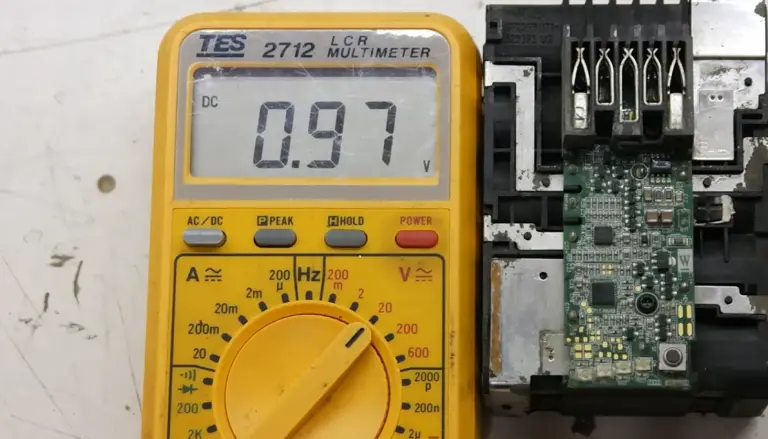 Milwaukee Battery Says Fully Charged but Not Working: How to Fix ...