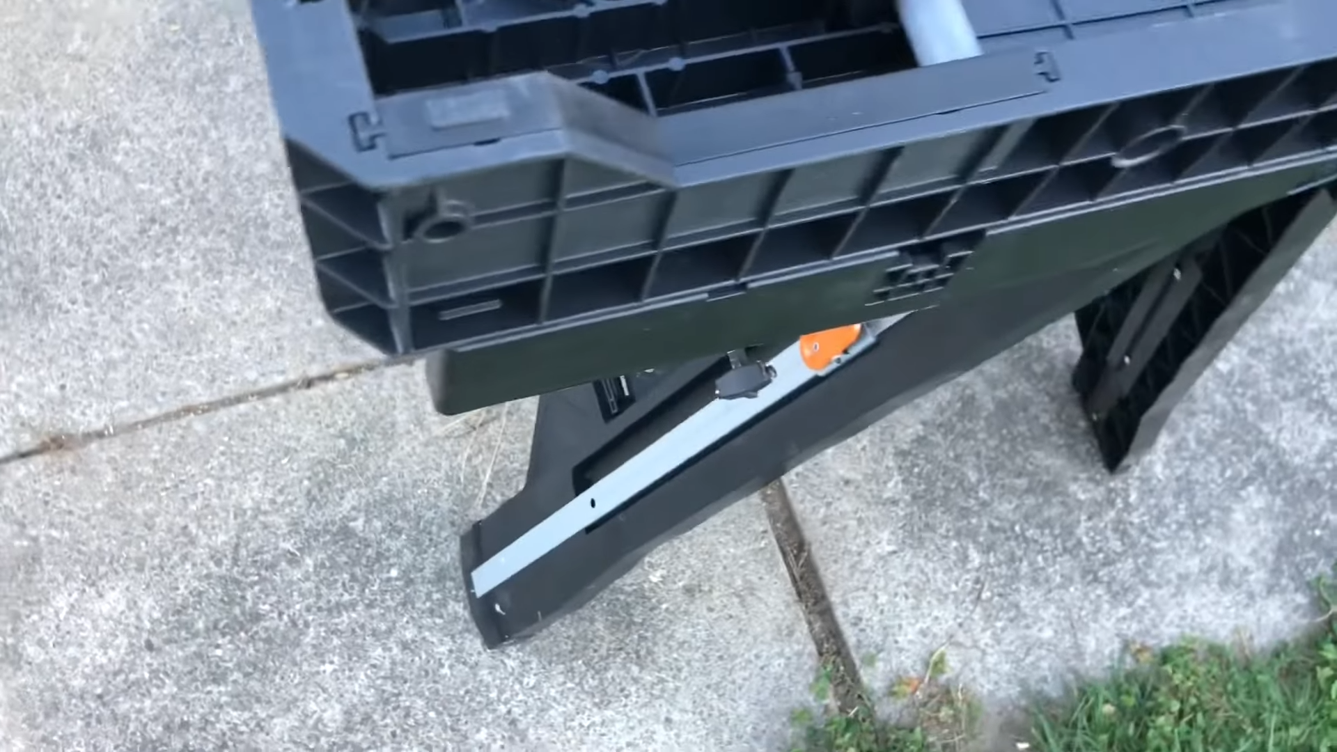 Worx Pegasus vs. Keter vs. Dewalt Folding Work Table Which Is Better