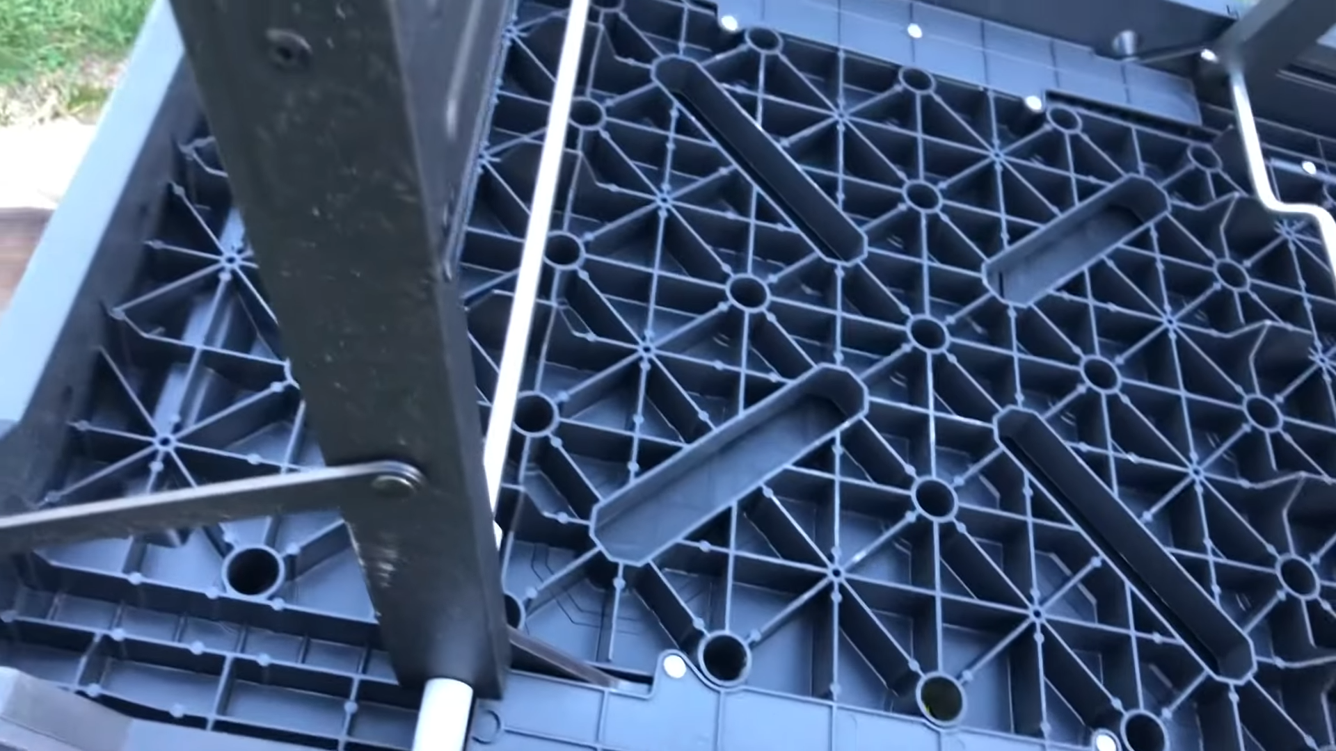 Worx Pegasus vs. Keter vs. Dewalt Folding Work Table Which Is Better? ToolsProfy